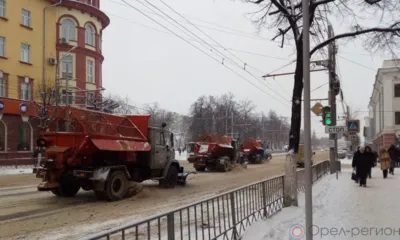 В Орле на уборке снега задействовано 33 единицы техники