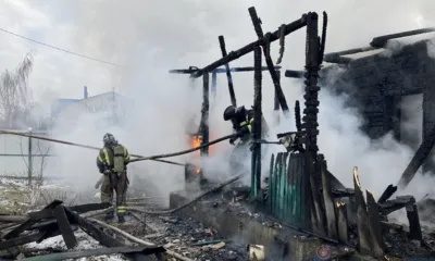 В Орле спасатели обнаружили под конструкциями сгоревшего дома тело мужчины