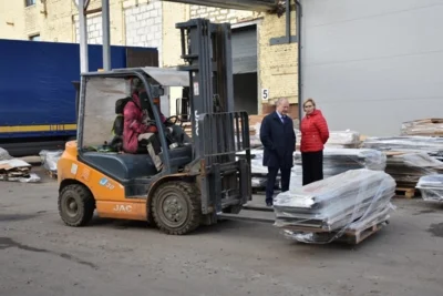 Фото 1. Орловский облсовет и Народный фронт отправили 20 тонн стройматериалов защитникам Отечества
