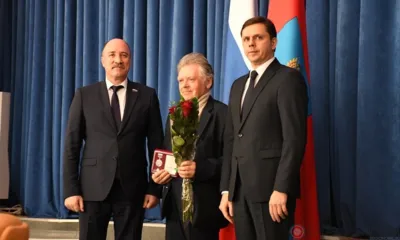 Двум почётным орловцам вручили награды областного Совета