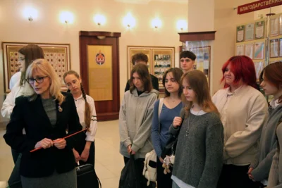 Фото 3. Орловские школьники отправились в полицию