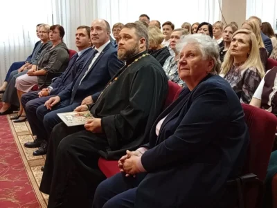 Фото 3. В Орле сотрудников Роспотребнадзора поздравили с профессиональным праздником