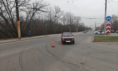 В Орле мотоциклист без прав попал в ДТП