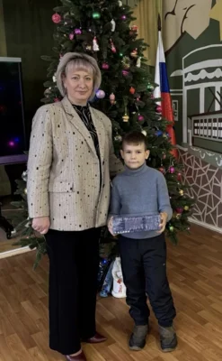 Фото 5. Депутаты Орловского областного Совета на время зимних каникул стали добрыми волшебниками