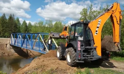 В пгт Покровское идёт строительство пешеходного моста через реку Липовец