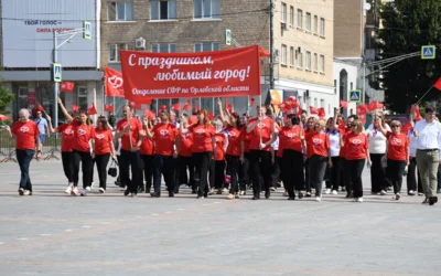 Фото 3. Труженики региона отметили День города Орла парадом предприятий
