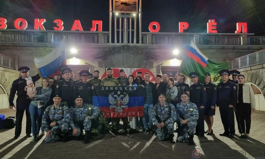 Орловские судебные приставы вернулись из командировки в ДНР