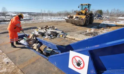 Губернатор поручил усилить работу по вывозу мусора с улиц Орла и области