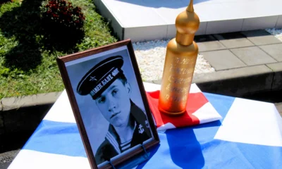 В Орле открыли памятный знак в честь героического экипажа атомной подлодки «К-8»
