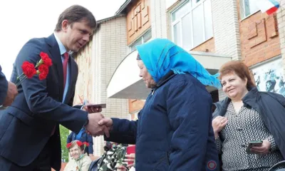 Глава региона вручил удостоверения «Дети войны» жителям села Подзавалово Урицкого района