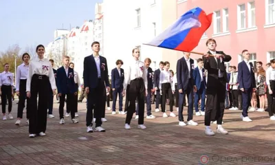 Орловские школы будут начинать учебную неделю с поднятия государственного флага