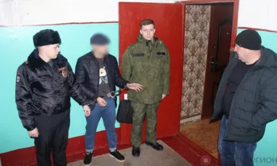 Житель Верховского района зарезал знакомого в чужой квартире