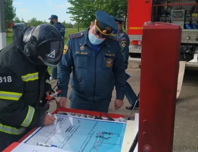 Орловские пожарные провели учение в загородном лагере