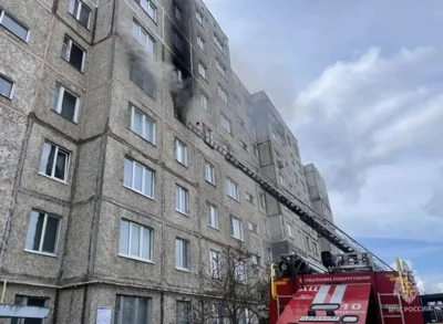 9 человек спасены при пожаре в многоэтажке Мценска