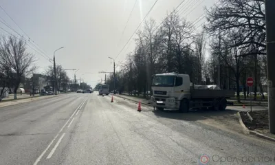В Орле грузовик протаранил автобус с пассажирами