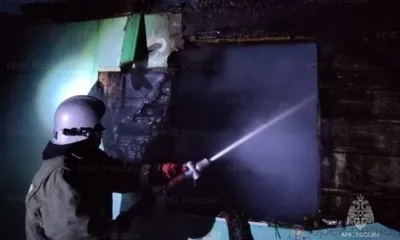 Под Орлом в ночном пожаре погибла женщина, два человека госпитализированы