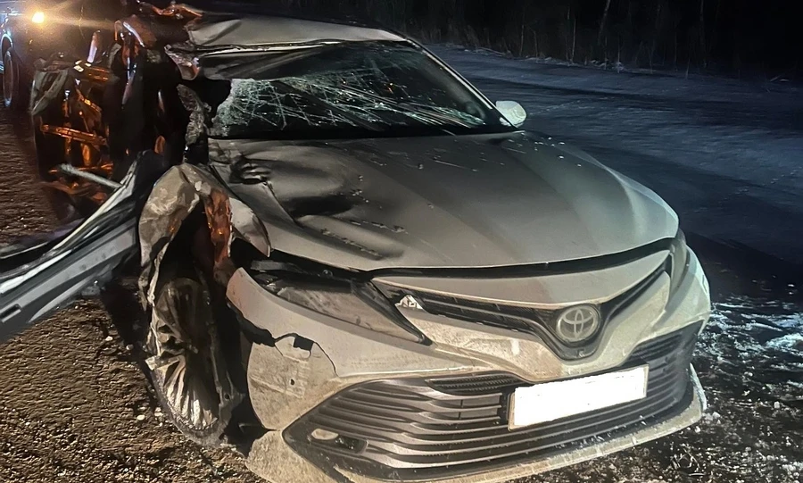 Под Орлом в тройном ДТП пострадали два человека