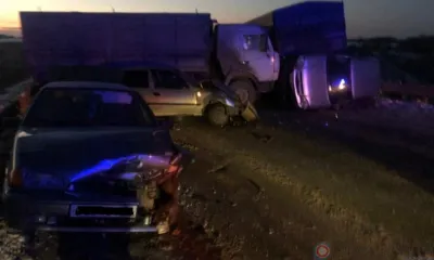 В Орловской области КамАЗ протаранил четыре автомобиля