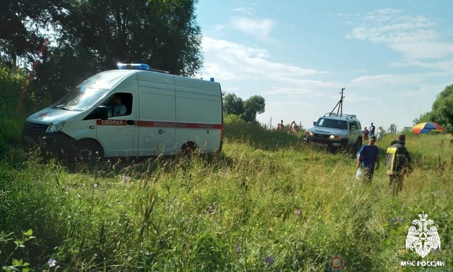В Мценске супружеская пара не смогла переплыть речку