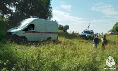 В Мценске супружеская пара не смогла переплыть речку