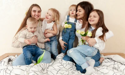 Период ухода за пятым и последующими детьми включён в стаж почти 1200 орловских мам