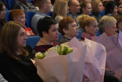 Фото 2. В Орле торжественно отметили 10-летие войск национальной гвардии РФ