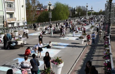 Фото 3. В центре Орла появился «Город в картинках»