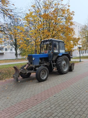 Фото 4. На бульваре Победы в Орле наводят чистоту