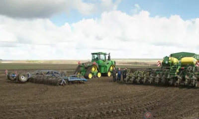 Аграрии Ливенского района первыми в области приступили к севу ранних яровых культур