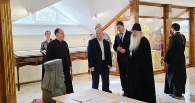 Фото 1. В музей Орловской епархии передали бюст митрополита Флавиана