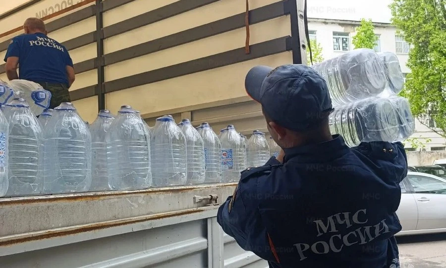 Из Орла в Запорожскую область отправлено 7,5 тонн питьевой воды