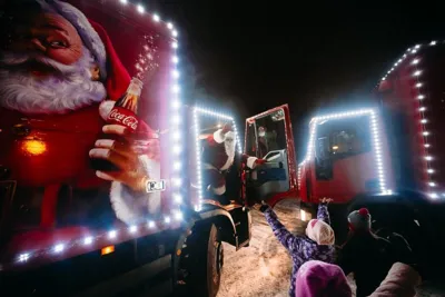 Орел прощается с «Рождественским караваном Coca-Cola» до следующего года