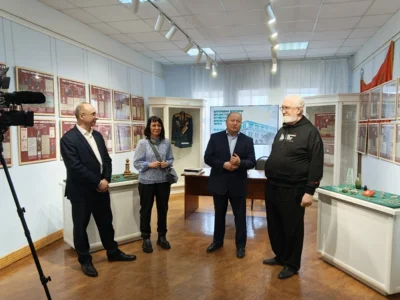 Фото 3. В краеведческий музей переданы новые экспонаты, отражающие быт и историю Орловского края