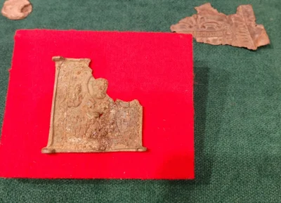 Фото 5. В краеведческий музей переданы новые экспонаты, отражающие быт и историю Орловского края