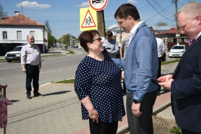 Фото 29. Андрей Клычков отметил медцентр Болховского завода полупроводниковых приборов как пример заботы о населении