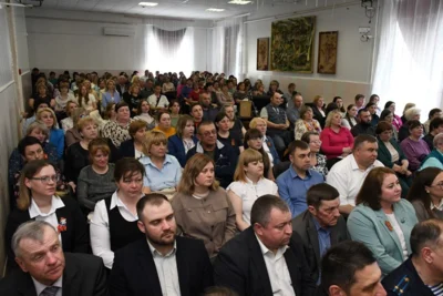 Фото 35. Андрей Клычков отметил медцентр Болховского завода полупроводниковых приборов как пример заботы о населении