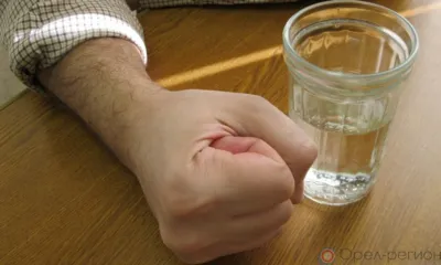 В Орле двое мужчин устроили драку в баре на улице Паровозной