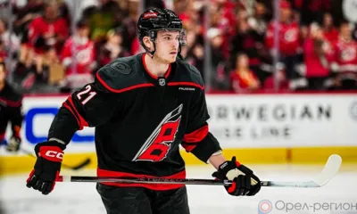 Орловец Александр Никишин дебютировал в Национальной хоккейной лиге