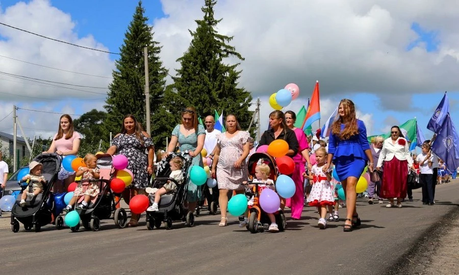 В Должанском районе торжественно отметили 443-ю годовщину села Кривцово-Плота