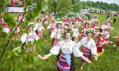 «Троицкие хороводы в Орловском полесье». Фоторепортаж