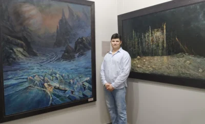 Фото 1. В Орле в областном информационно-выставочном центре открылась персональная выставка произведений художника Дмитрия Ревякина