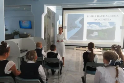 Сотрудники мценской библиотеки проводят встречи с талантливыми земляками