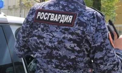 Новости Росгвардии: Орловец разбил входную дверь в гипермаркете