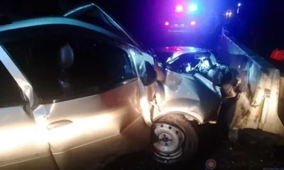 В Тросне при столкновении автомобиля с отбойником пострадали 4 человека