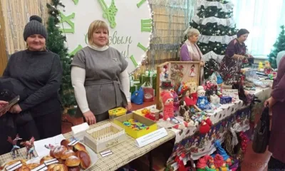 В Покровском районе прошла благотворительная ярмарка «Добрых рук мастерство»