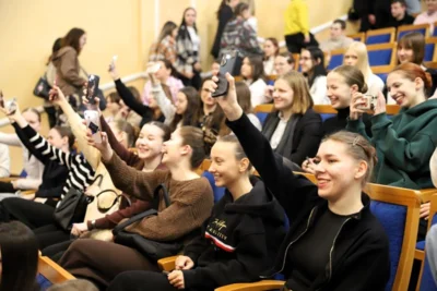 Фото 3. В Орловском ГАУ имени Н. В. Парахина открылся молодёжный форум «Мир без границ»