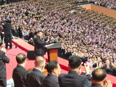 Фото 2. Губернатор Орловской области находится с рабочим визитом в Северной Корее