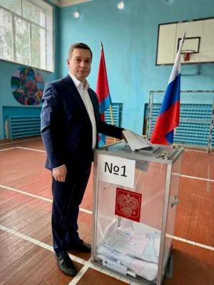 Фото 4. Председатель Орловского облсовета Леонид Музалевский принял участие в выборах