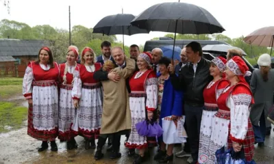 Геннадий Зюганов во время визита на Орловщину посетил свою малую родину