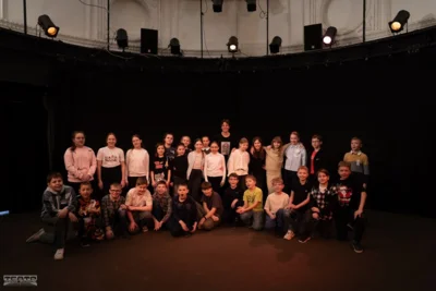 Фото 10. Актёры Иван Кирюхин, Евгений Винник и Данила Маскаев провели мастер-классы для орловских школьников